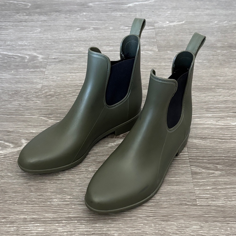 Capelli of New York Olive Green Winter & Rain Boots